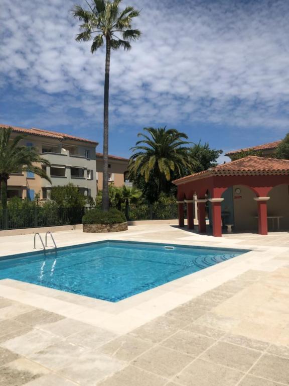 Belle Residence Au Centre De Saint Tropez Avec Piscine Et Garage 외부 사진